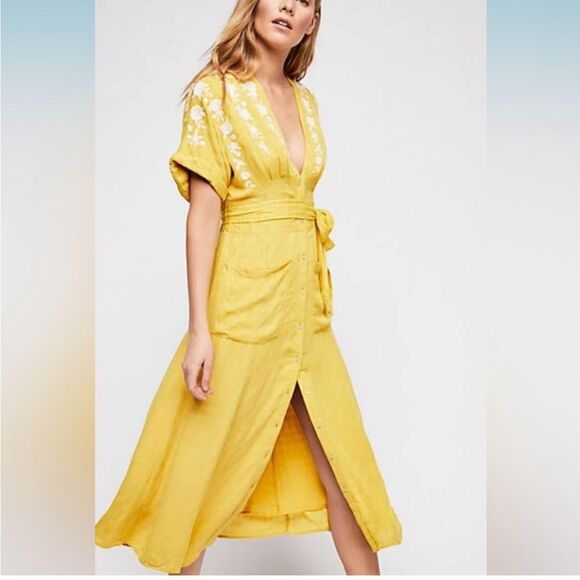 Free People Dresses & Skirts - Free People Love To Love You Dress in Yellow Size Small